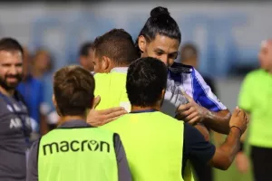Εθνικός - Καρμιώτισσα: Πάρτι με... τριάρα οι Αχνιώτες! (φώτος)