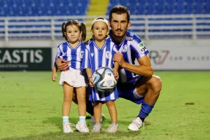 ΩΡΑΙΟ σκηνικό με Spirovski