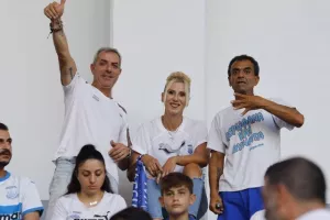 Απόλλων - ΑΕΛ: Το πρώτο της χρονιάς... βάφτηκε γαλάζιο! (Φώτος)