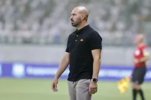 Απόλλων - ΑΕΛ: Το πρώτο της χρονιάς... βάφτηκε γαλάζιο! (Φώτος)