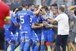 Απόλλων - ΑΕΛ: Το πρώτο της χρονιάς... βάφτηκε γαλάζιο! (Φώτος)