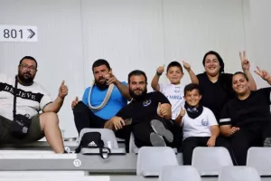 Ο κόσμος στις εξέδρες του “ΑλφαΜέγα”
