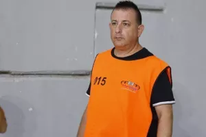 Ο κόσμος στις εξέδρες του “ΑλφαΜέγα”