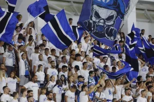 Άρης - Απόλλων: Του έσπασε το αήττητο και... έπιασε κορυφή! (φωτος)