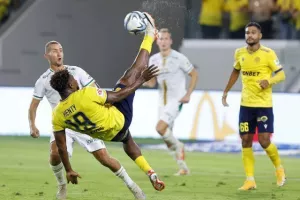 ΑΕΛ 0-0 Ομόνοια: "Ανίκητοι" Μούριελ και Φαμπιάνο, στο "μηδέν" το ντέρμπι (φώτος)
