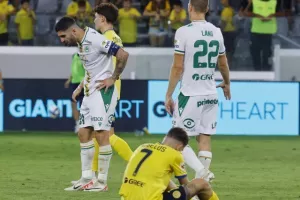 ΑΕΛ 0-0 Ομόνοια: "Ανίκητοι" Μούριελ και Φαμπιάνο, στο "μηδέν" το ντέρμπι (φώτος)