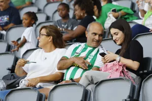 Ο κόσμος στο ΑΛΦΑΜΕΓΑ (φώτος)