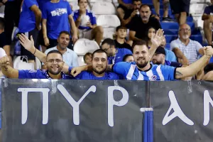 (Φωτορεπορτάζ) Ο κόσμος της Ανόρθωσης