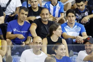 ΦΩΤΟΡΕΠΟΡΤΑΖ από τον κόσμο στο Βαρωσιώτικο ντέρμπι