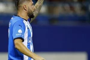 Ανόρθωση - Νέα Σαλαμίνα: Σπουδαίο ντέρμπι και μοιρασιά στο 103'! (φώτος)