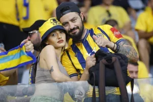 Απόλλων - ΑΕΛ: Το πρώτο της χρονιάς... βάφτηκε γαλάζιο! (Φώτος)