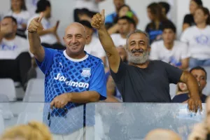 Απόλλων - ΑΕΛ: Το πρώτο της χρονιάς... βάφτηκε γαλάζιο! (Φώτος)