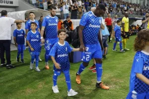 Απόλλων - ΑΕΛ: Το πρώτο της χρονιάς... βάφτηκε γαλάζιο! (Φώτος)