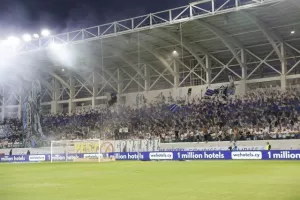 Απόλλων - ΑΕΛ: Το πρώτο της χρονιάς... βάφτηκε γαλάζιο! (Φώτος)