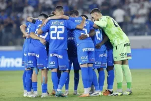 Απόλλων - ΑΕΛ: Το πρώτο της χρονιάς... βάφτηκε γαλάζιο! (Φώτος)
