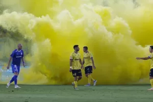Απόλλων - ΑΕΛ: Το πρώτο της χρονιάς... βάφτηκε γαλάζιο! (Φώτος)