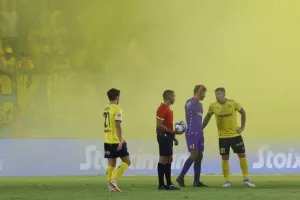 Απόλλων - ΑΕΛ: Το πρώτο της χρονιάς... βάφτηκε γαλάζιο! (Φώτος)