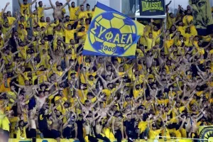 Απόλλων - ΑΕΛ: Το πρώτο της χρονιάς... βάφτηκε γαλάζιο! (Φώτος)