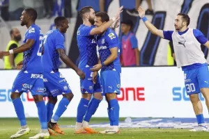 Απόλλων - ΑΕΛ: Το πρώτο της χρονιάς... βάφτηκε γαλάζιο! (Φώτος)