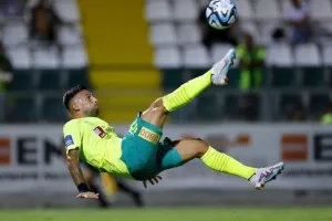 Δόξα - ΑΕΚ: Σεφτέ... με τρίτη και φαρμακερή (Φώτος)