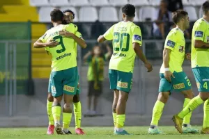 Δόξα - ΑΕΚ: Σεφτέ... με τρίτη και φαρμακερή (Φώτος)
