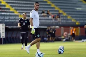 ΑΕΖ-Άρης: Σοβαρός, ουσιαστικός και…  πεντάρα μετά την Ευρώπη (φώτος)