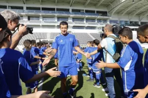 (ΦΩΤΟΣ) Εκδήλωση με Λουίς Φίγκο και άλλους στο "Άλφαμεγα"