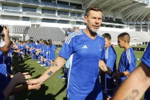 (ΦΩΤΟΣ) Εκδήλωση με Λουίς Φίγκο και άλλους στο "Άλφαμεγα"