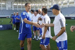 (ΦΩΤΟΣ) Εκδήλωση με Λουίς Φίγκο και άλλους στο "Άλφαμεγα"