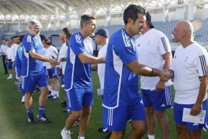 (ΦΩΤΟΣ) Εκδήλωση με Λουίς Φίγκο και άλλους στο "Άλφαμεγα"