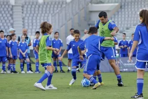 (ΦΩΤΟΣ) Εκδήλωση με Λουίς Φίγκο και άλλους στο "Άλφαμεγα"