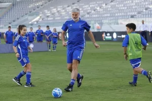 (ΦΩΤΟΣ) Εκδήλωση με Λουίς Φίγκο και άλλους στο "Άλφαμεγα"