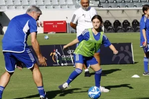 (ΦΩΤΟΣ) Εκδήλωση με Λουίς Φίγκο και άλλους στο "Άλφαμεγα"