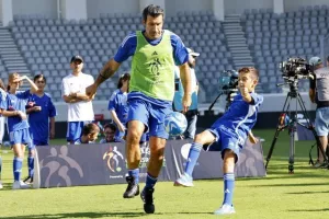 (ΦΩΤΟΣ) Εκδήλωση με Λουίς Φίγκο και άλλους στο "Άλφαμεγα"