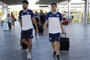 (ΦΩΤΟΣ) Στο αεροδρόμιο για Ισπανία η Εθνική μας