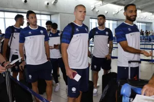 (ΦΩΤΟΣ) Στο αεροδρόμιο για Ισπανία η Εθνική μας