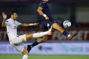 AEZ - AEK: Οι Ζακακιώτες "προσγείωσαν" με "τριάρα" την προβληματική ΑΕΚ! (φώτος)