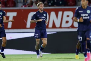 AEZ - AEK: Οι Ζακακιώτες "προσγείωσαν" με "τριάρα" την προβληματική ΑΕΚ! (φώτος)