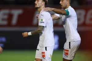 AEZ - AEK: Οι Ζακακιώτες "προσγείωσαν" με "τριάρα" την προβληματική ΑΕΚ! (φώτος)