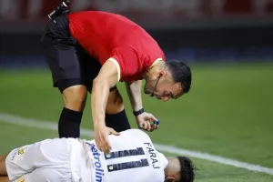 AEZ - AEK: Οι Ζακακιώτες "προσγείωσαν" με "τριάρα" την προβληματική ΑΕΚ! (φώτος)