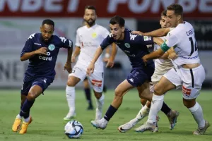 AEZ - AEK: Οι Ζακακιώτες "προσγείωσαν" με "τριάρα" την προβληματική ΑΕΚ! (φώτος)