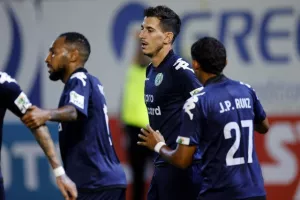 AEZ - AEK: Οι Ζακακιώτες "προσγείωσαν" με "τριάρα" την προβληματική ΑΕΚ! (φώτος)