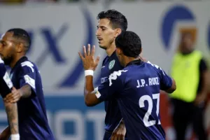 AEZ - AEK: Οι Ζακακιώτες "προσγείωσαν" με "τριάρα" την προβληματική ΑΕΚ! (φώτος)
