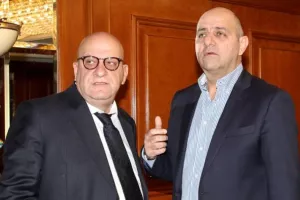 Τι λέει ο Χάρης;