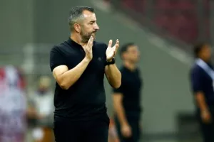 Πάνοπλος για ΑΕΚ – Αποφασίζει ο Μαρτίνεθ για Γιόβετιτς, Ποντένσε