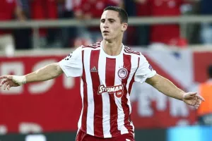  «Δεν έχω ξαναδεί ξένο παίκτη να κάνει ό,τι ο Ποντένσε για να έρθει στον Ολυμπιακό»