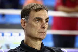 Μπαρτζώκας: "Συναισθηματική φόρτιση υπάρχει για τον Βεζένκοβ, με τον Σλούκα θα έχουμε μεγαλύτερο κίνητρο"