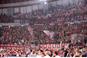 Θύρα 7 για το δώρο του Παναθηναϊκού σε Σπανούλη: «Ο πολύς πολιτισμός βλάπτει»