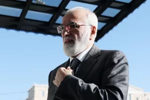 Η Σουρωτή του Σαββίδη στέλνει 32.000 μπουκάλια νερό για τους πληγέντες στον Βόλο