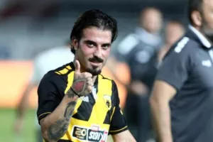 «Αποχαιρετά τη Σπέτσια ο Βέρντε, έτοιμος για επιστροφή στην ΑΕΚ»
